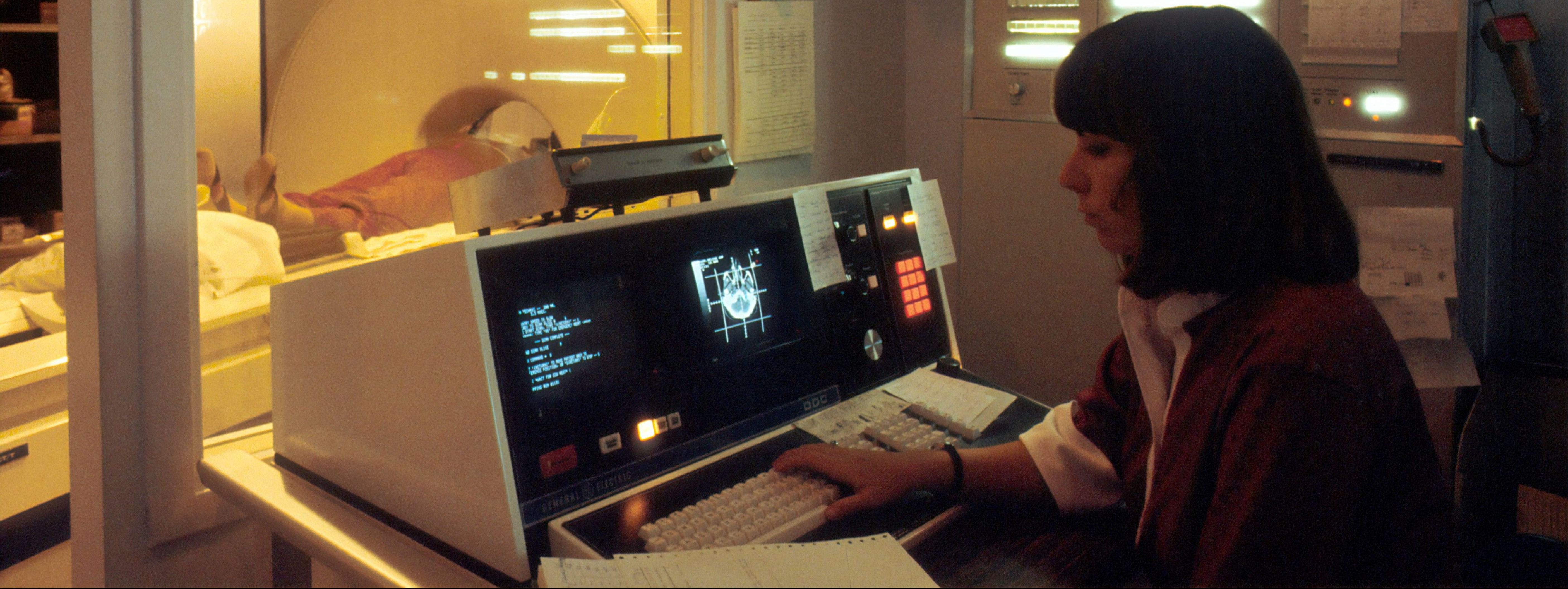 Pros and cons of practice settings in interventional radiology