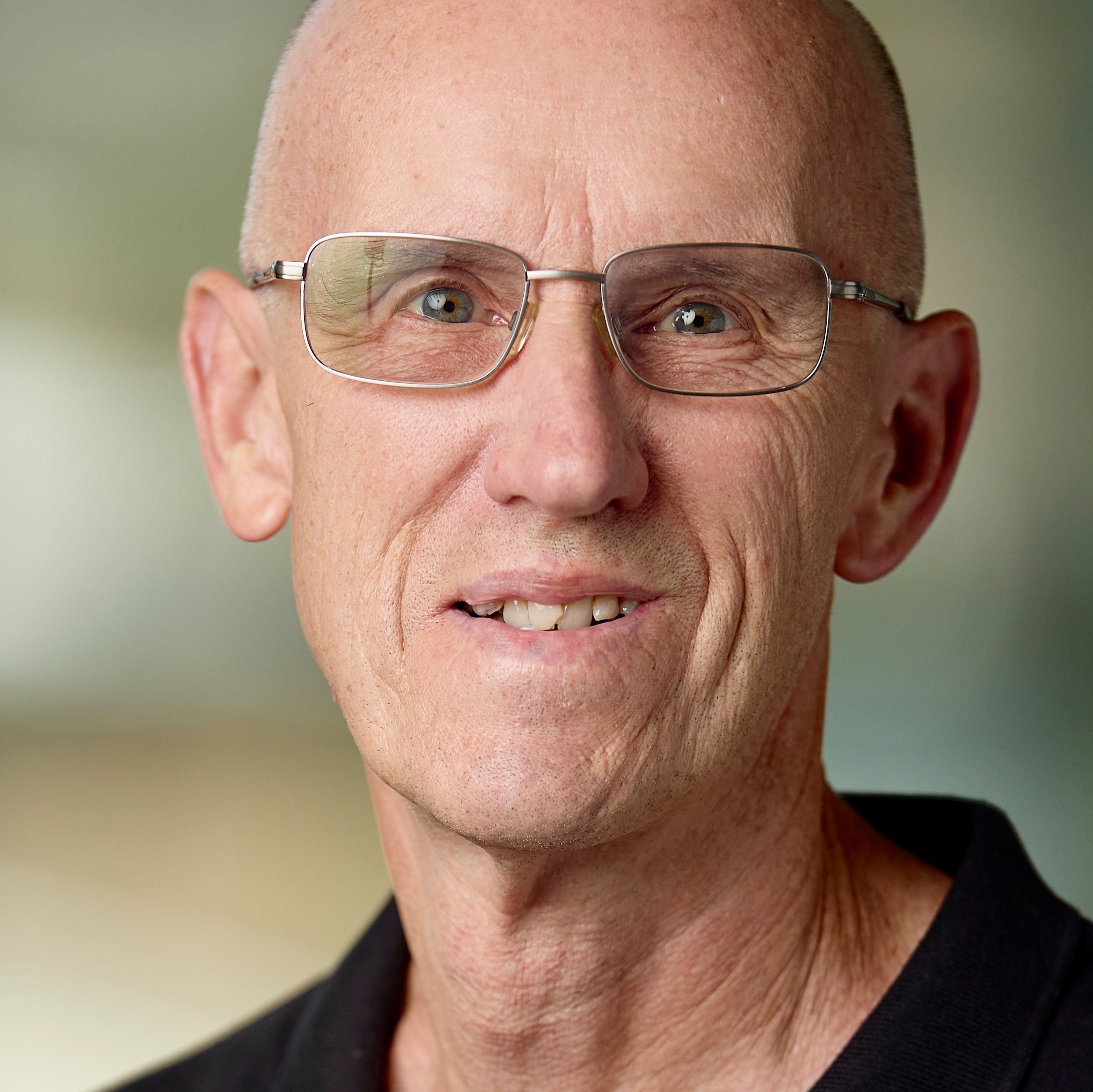 Author Chris Papesh