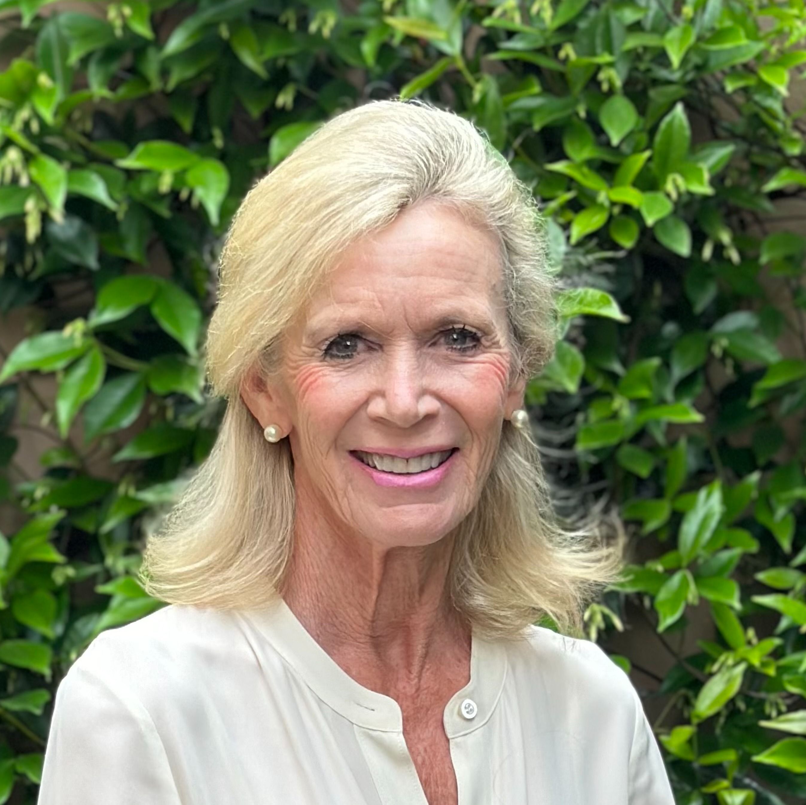 Coach Kim Cooper