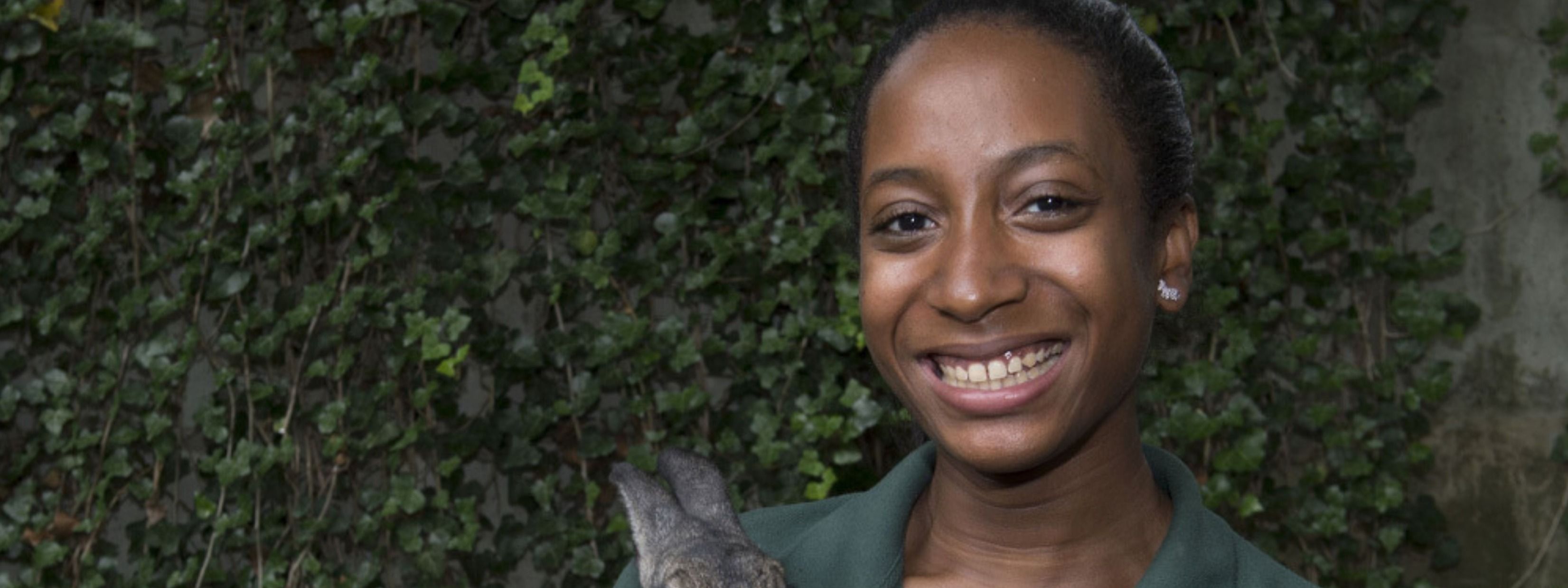 5 Ways to Adjust your Body Language to Come Across as More Confident in an Interview