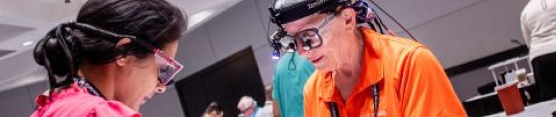 Early cardiothoracic trainees maximize success by preparing thoroughly, engaging beyond the OR, showing presence over volume, communicating clearly, avoiding comparisons, and developing a consistent study system to build trust and skills.